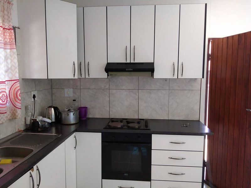 A warm and welcoming home offering practical living spaces and excellent value for money! - Photo 10