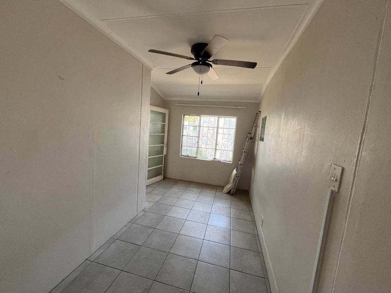 Excellent Investment Opportunity – 2-Bedroom Flat for Sale - Photo 6