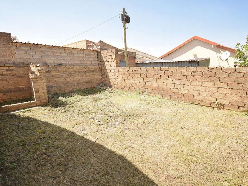 Bring Your TLC - Photo 2