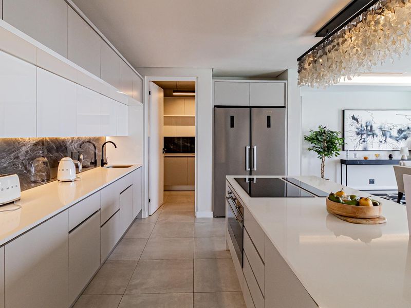 3 Bedroom Apartment for Sale in Waterfall - Photo 4