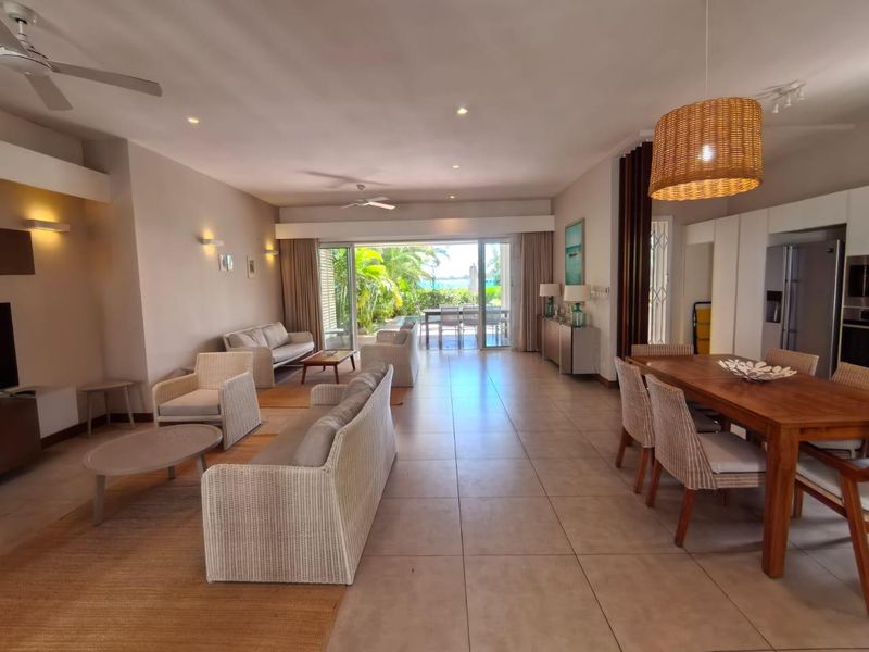 BEACHFRONT VILLA - Photo 5