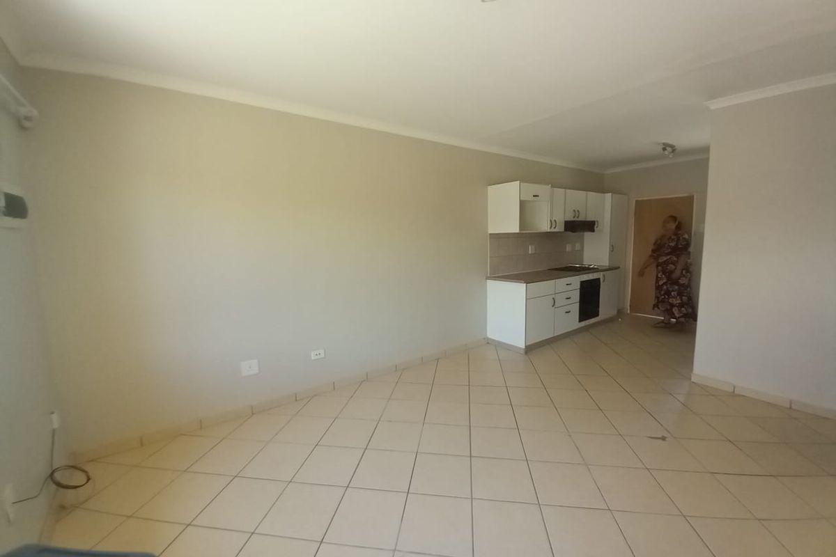 PIONIERSPARK EXT1 FOR SALE (TOWNHOUSE) - Photo 3