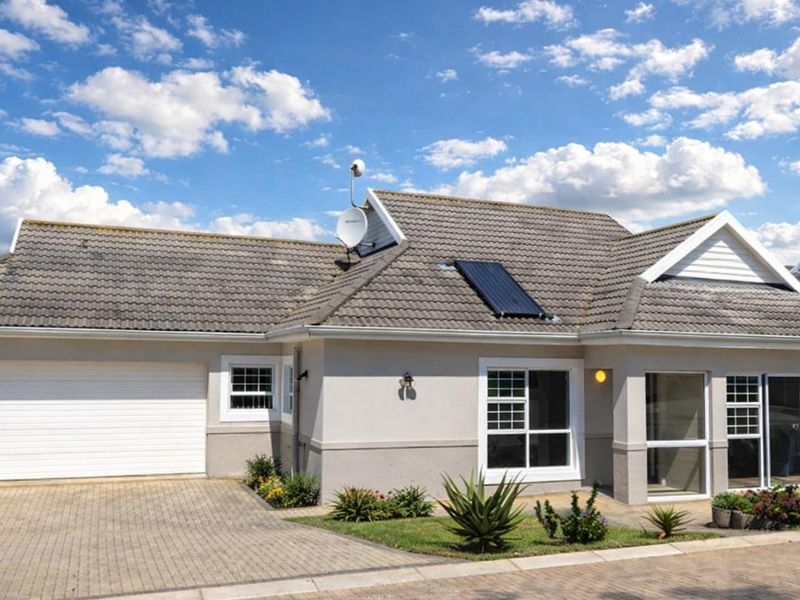 2 Bedroom, 2 Bathroom House for Sale in Fynbos Heights Retirement Village - Photo 2