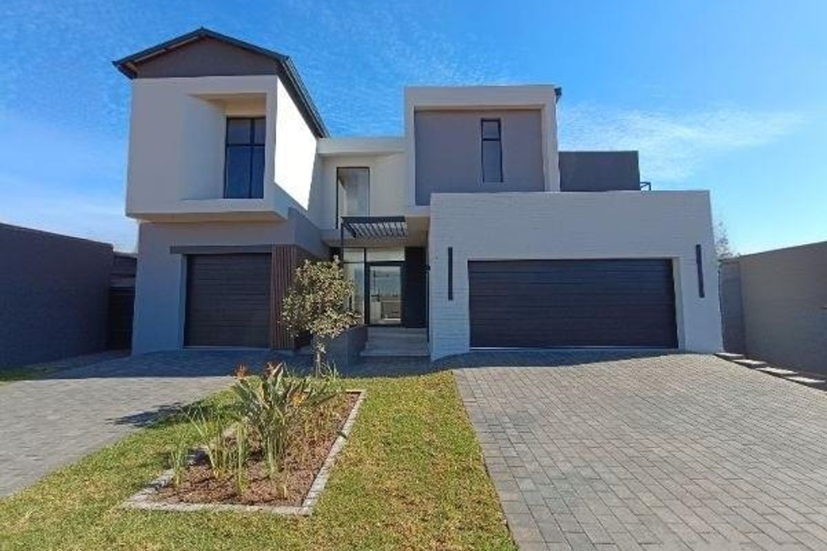 MIDSTREAM - FOUNTAIN BROOK - BRAND NEW 4 BEDROOM HOUSE READY TO MOVE IN! - Photo 3