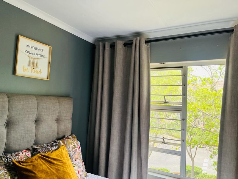 2 Bedroom Apartment For Sale in Leeuwenhof - Photo 9