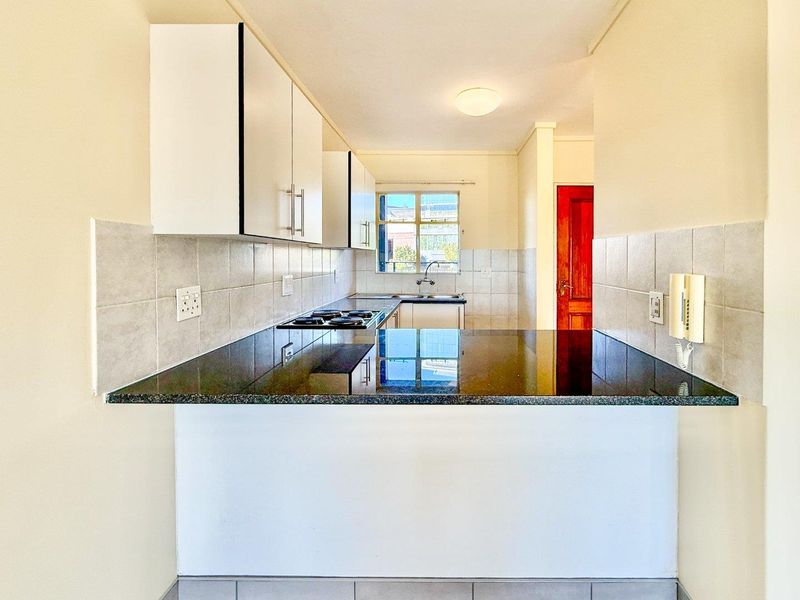 Modern 2-Bedroom Apartment in Menlyn Place | Prime Location & Investor Appeal - Photo 9