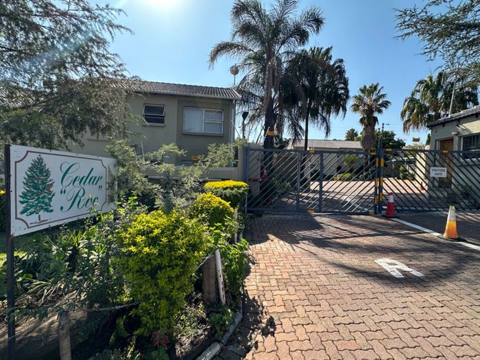 Property #2204683, Apartment Sold in Vorna Valley