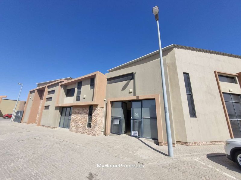 INDUSTRIAL PROPERTY FOR SALE/TO RENT - Photo 2