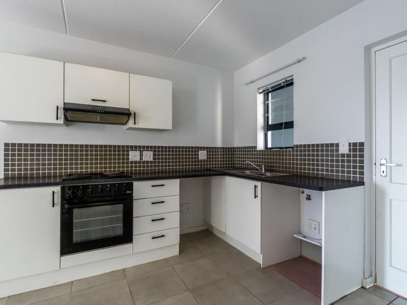 2 Bedroom Apartment - Photo 1