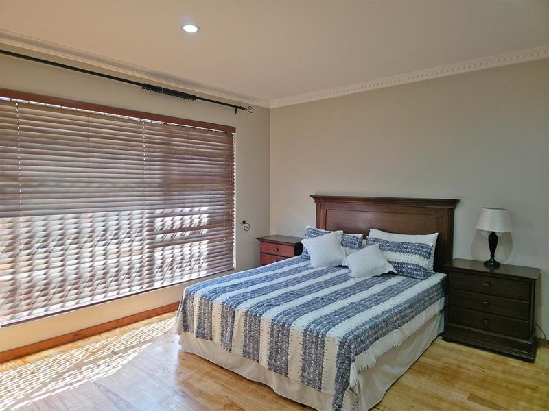 3 Bedroom Family home in Kleinbosch. - Photo 8