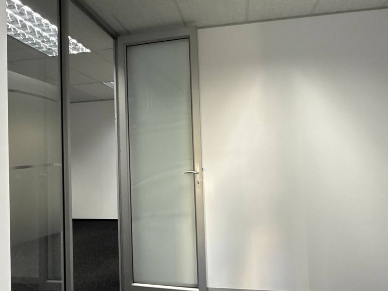 255m2 of prime CBD Office Space - Photo 10