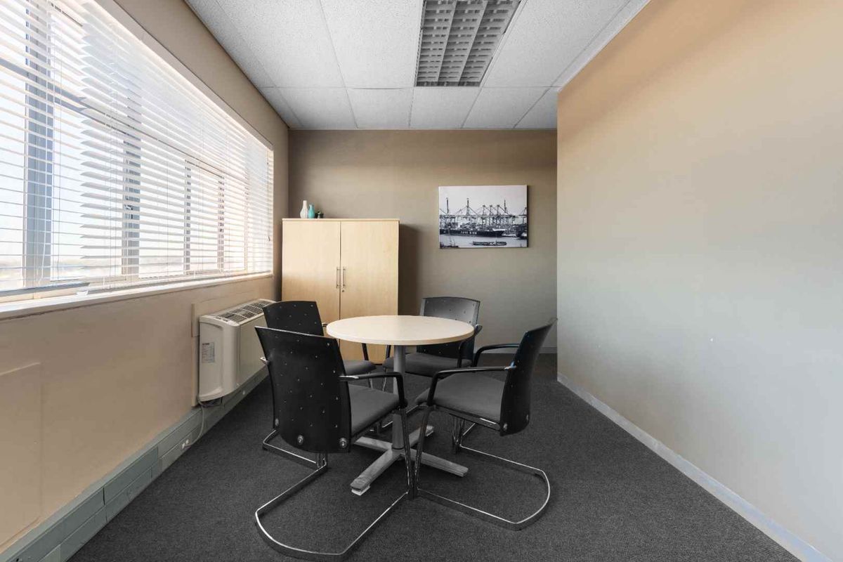 Flexible coworking memberships in Regus Port Elizabeth. - Photo 4