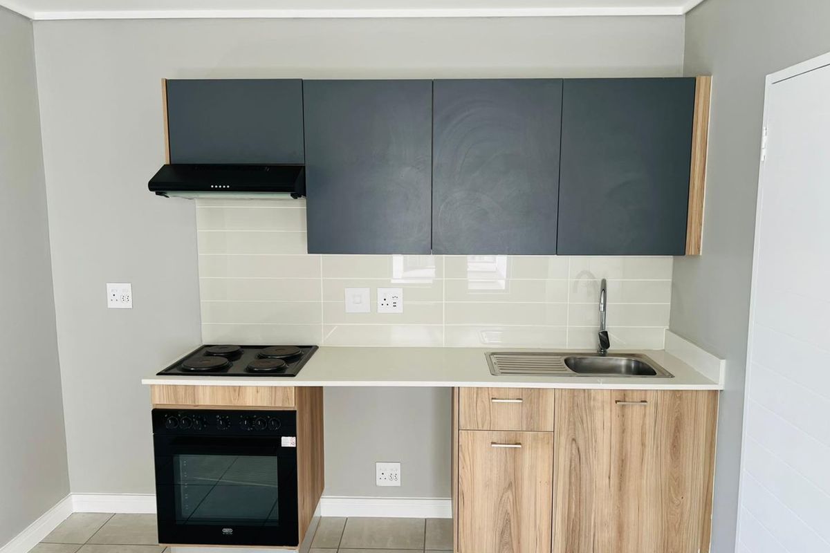 1 Bedroom Apartment for Sale in Linbro Park - Photo 5