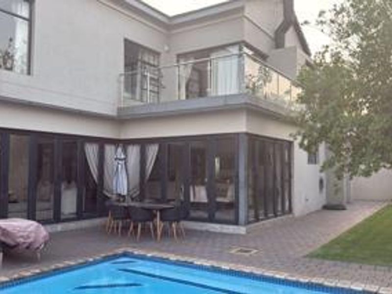 MIDSTREAM RIDGE ESTATE - 4 BEDROOM HOUSE - Photo 4