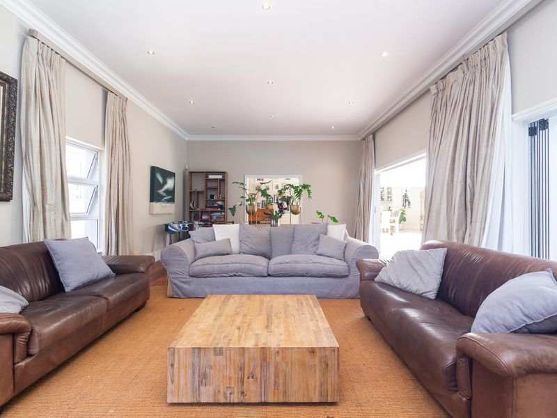 Fabulous Family Home in Fernwood, Newlands - Photo 5