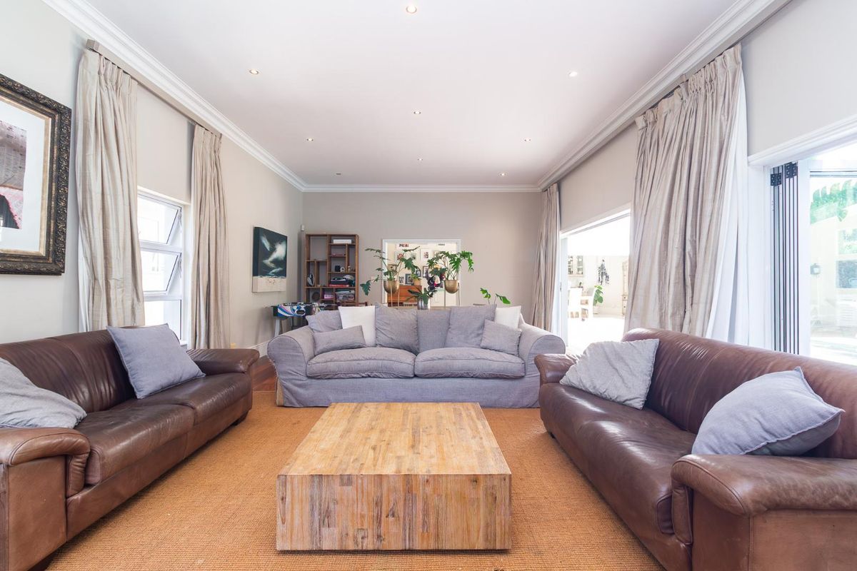 Fabulous Family Home in Fernwood, Newlands - Photo 5