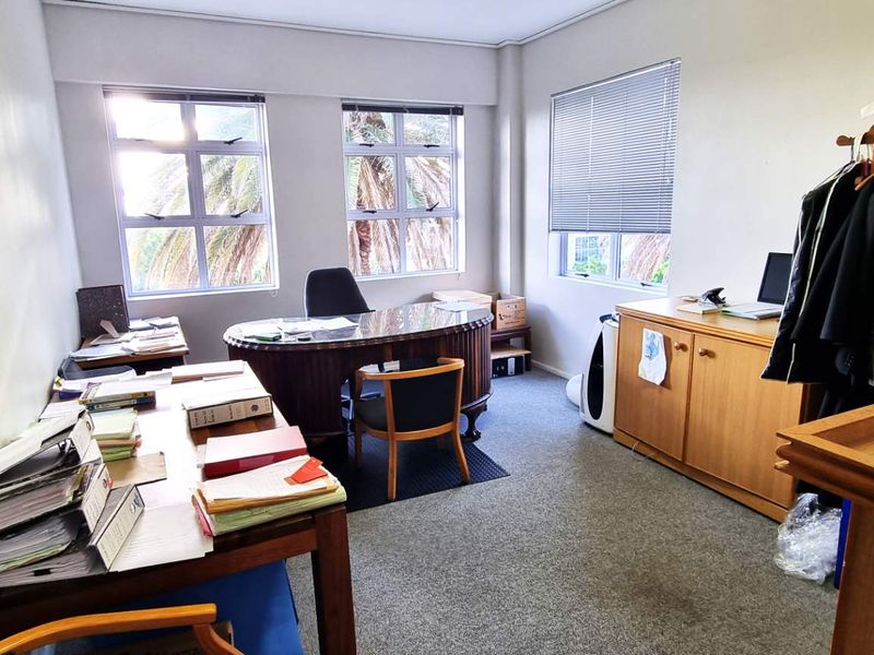 First Floor Office in Westlake Square - Photo 2