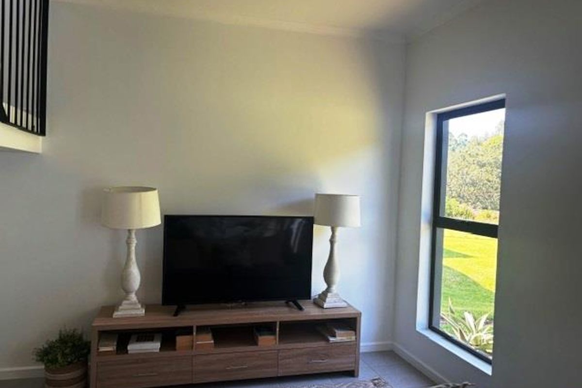 Charming 2 Bedroom Townhouses for Sale in Waterfall, Hillcrest. - Photo 5