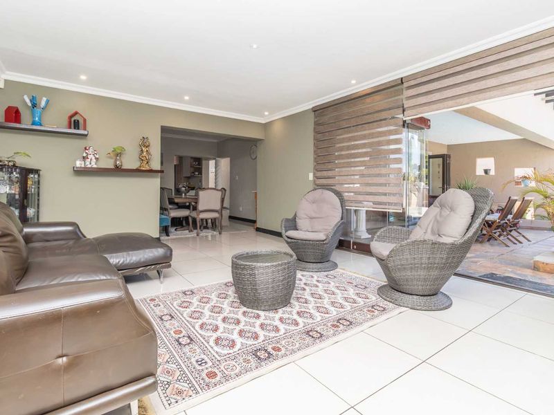 4 Bed, 4 bath and study home in Pinehaven. - Photo 10