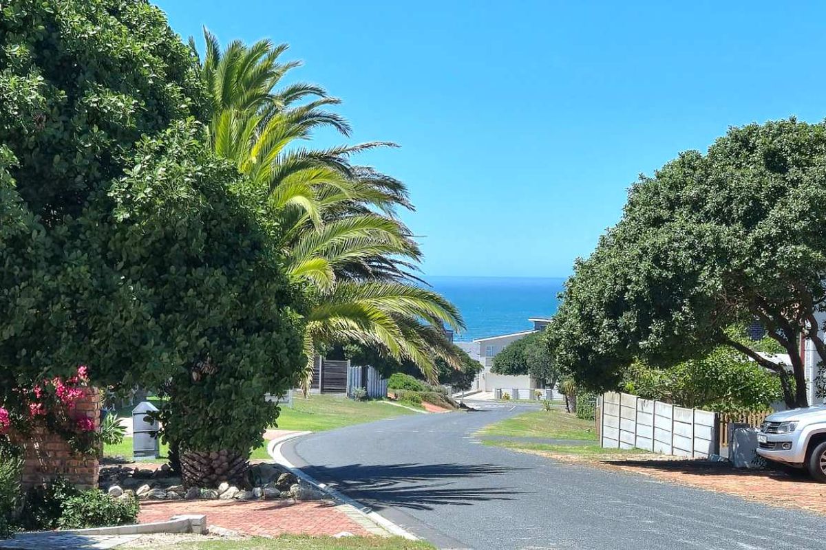 Prime Corner Stand in Kleinbaai – Excellent Investment Opportunity - Photo 3