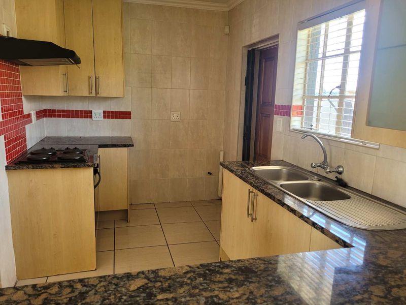 SECURE AND SPACIOUS - INVESTORS DREAM! - Photo 5