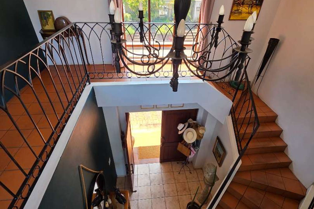 HENDRA - 4 BEDROOM WELL LOVED FAMILY HOME IN UMHLANGA - Photo 3