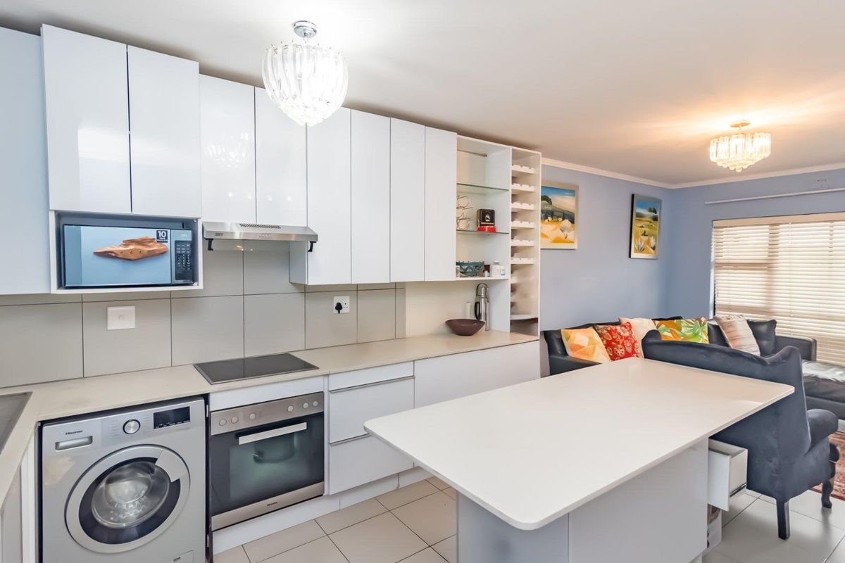 Modern convenience meets elegant design - perfect 2-bedroom awaits - Photo 2