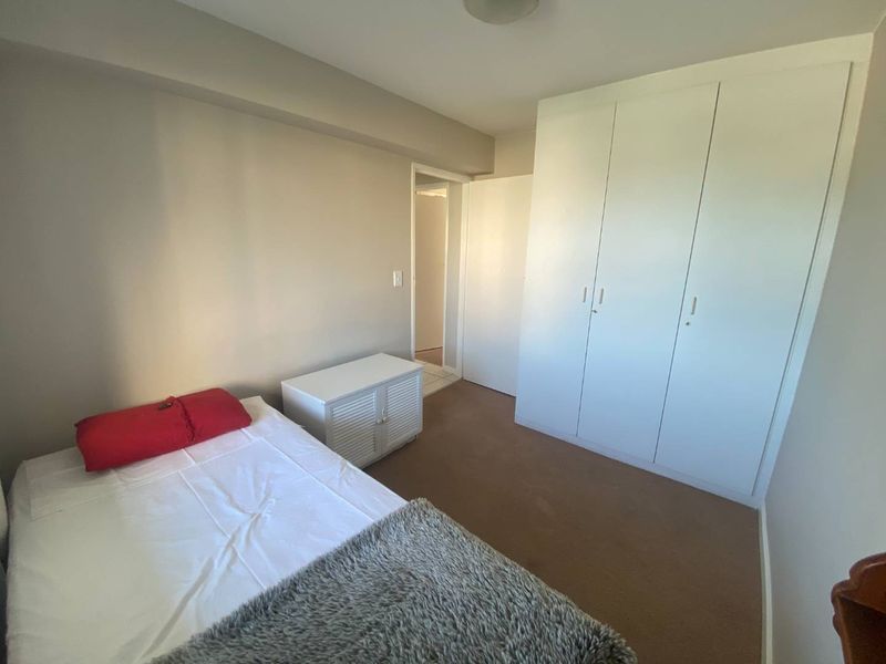 2 bedroom Modern Apartment in HOUT BAY - Photo 7