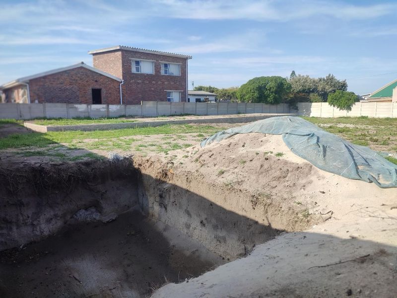 Large, Level Stand with Plans - Photo 7