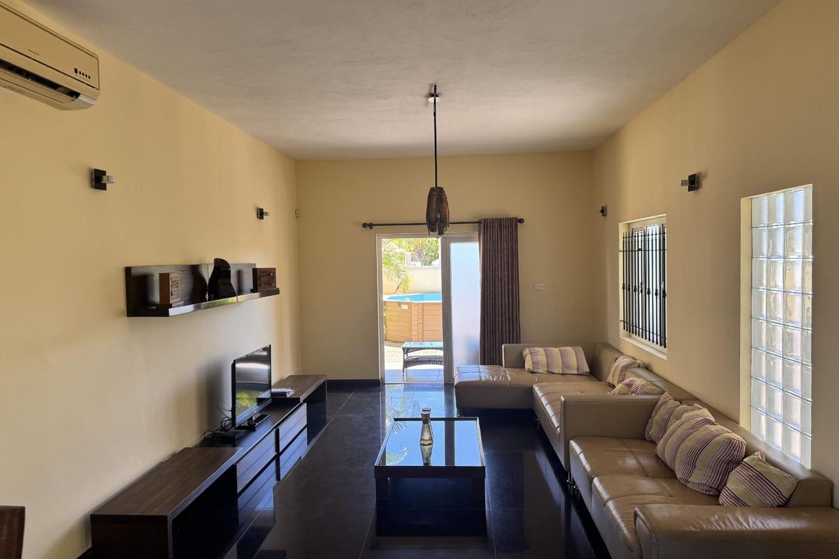 Charming 3-Bedroom Villa in La Salette – Move-In Ready & Rarely Used - Photo 4