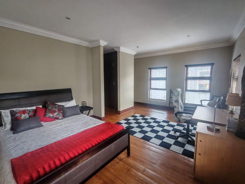 DUAL MANDATE - LOVELY BIG HOME WITH BEAUTIFUL VIEW AND SUNSETS - Photo 7