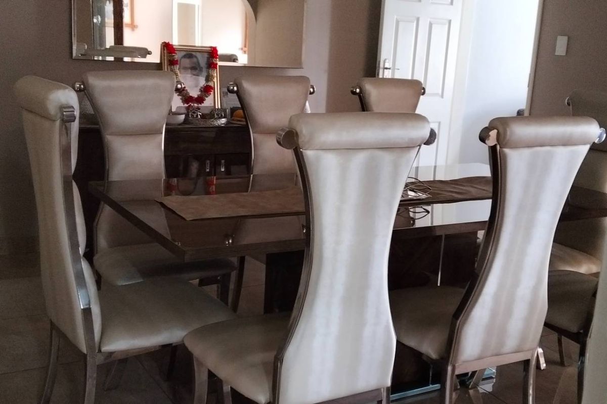 Move-in Ready Home In Prime Selcourt for Sale - Photo 2