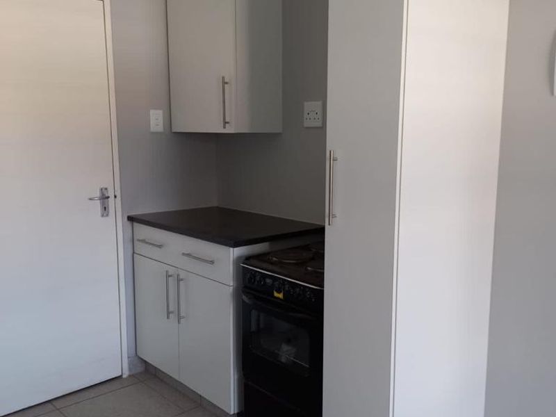 Eagles@Riverside- Riverside View Ground floor Apartment R 575 000 - Photo 5