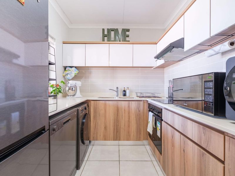 Stylish 3 Bedroom Apartment in Ballito - Photo 3