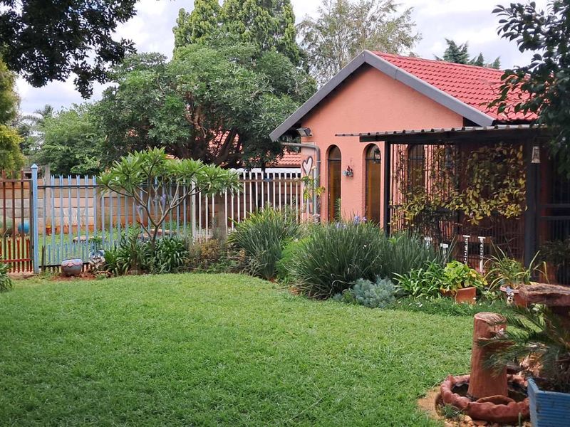 ### EXCEPTIONAL PROPERTY - Photo 5