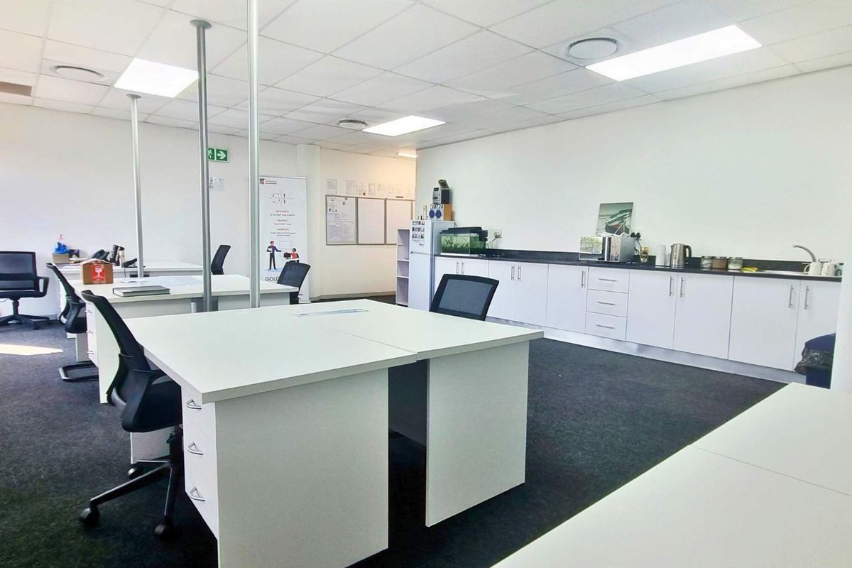 Office to Let | Umhlanga Commercial Belt | Ground Floor | ±235 m2 - Photo 4