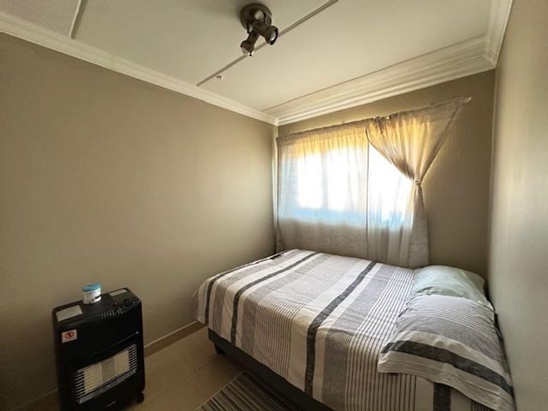 Modern 3-Bedroom Townhouse For Sale in Annlin - Photo 7