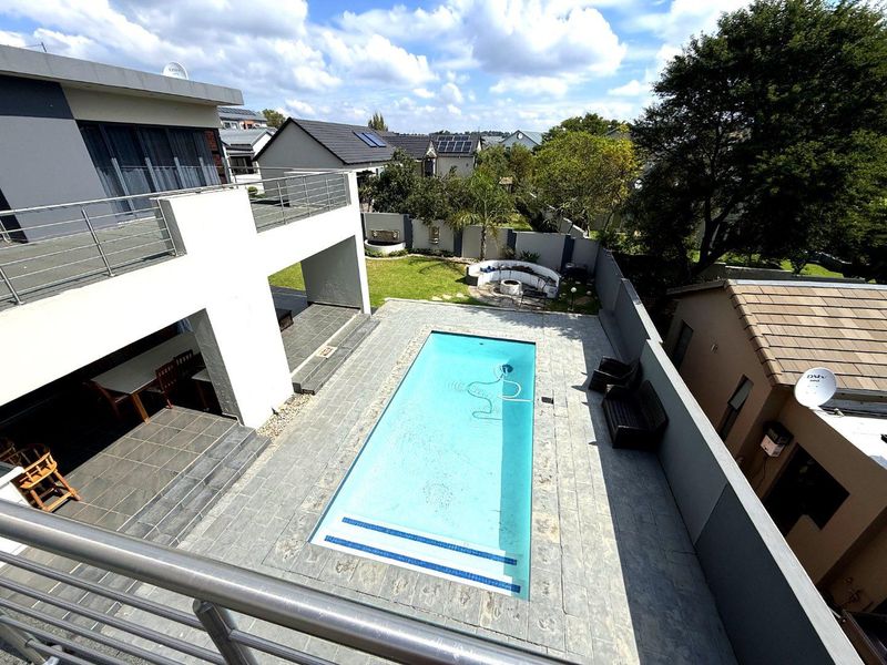 Golf Estate Living at its best - Designed for family and Entertaining - Photo 4