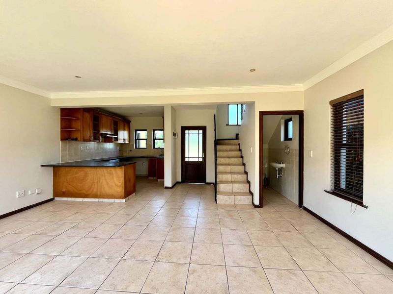 Charming 2-Bed Townhouse in Sought-After Plantations Estate - Photo 8