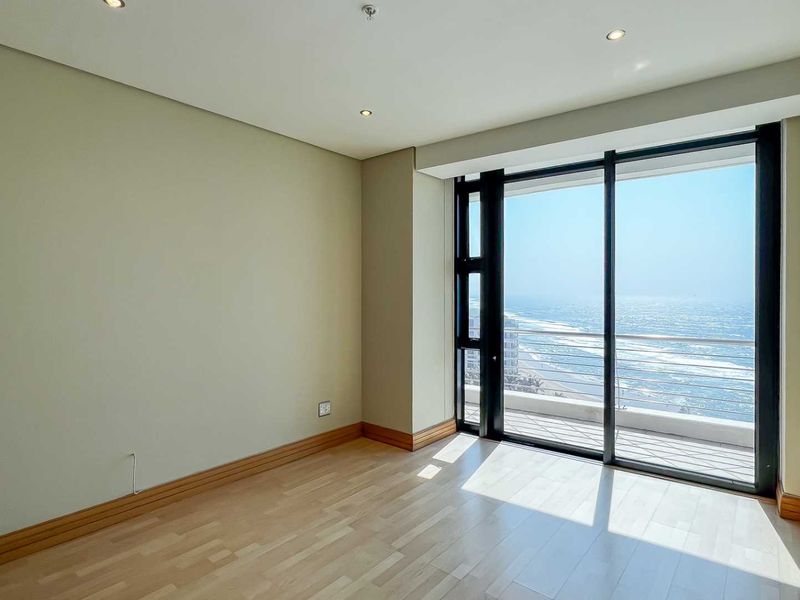 3 BEDROOM | 3.5 BATHROOM APARTMENT - Photo 10