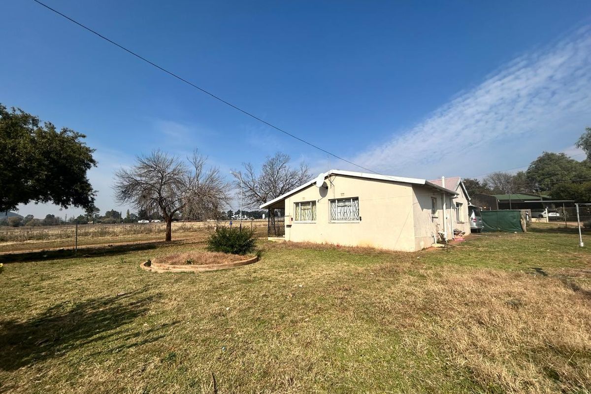 3 Bedroom home - Photo 3
