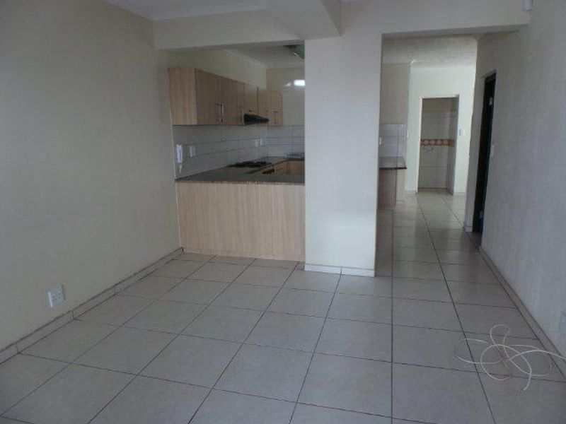 Spacious Duplex Town House close to Municipality - Photo 5