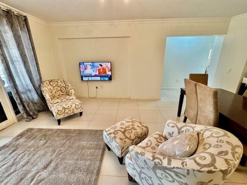 2 BED 2 BATH FULLY FURNISHED APARTMENT RIVONIA - Photo 4
