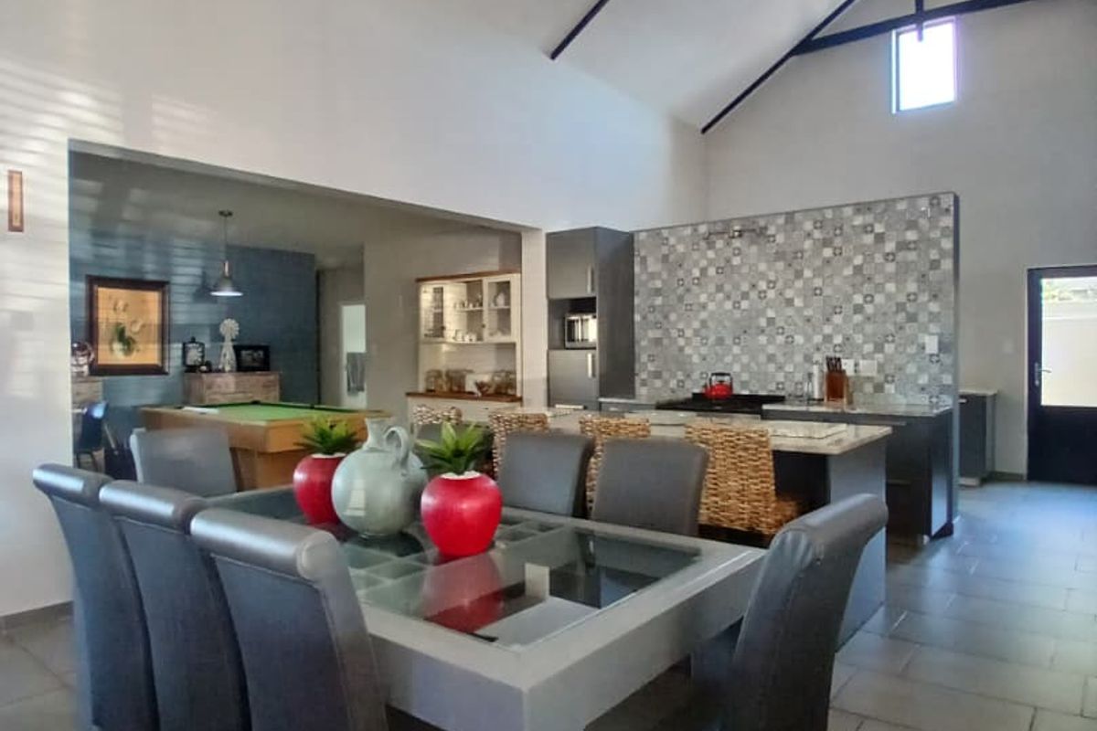 4 Bed, all en-suite  |  Study  |  Flat  |  Pool on Omeya Golf Estate - Photo 5