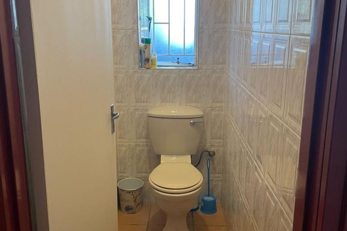 Family Home Khomasdal - Park Foods Area - Photo 5