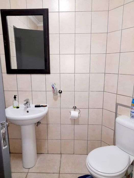 Property #2422122, Townhouse For Sale in Otjomuise