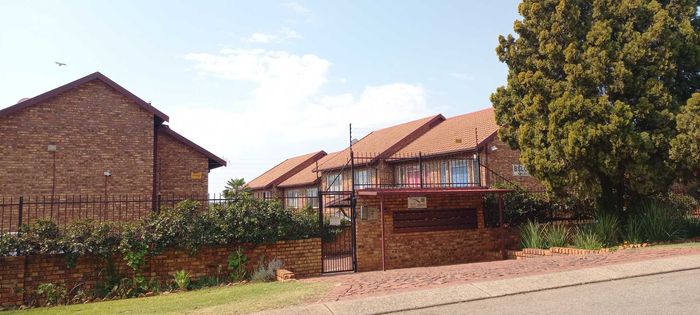 Property #2517357, Apartment For Sale in Centurion Central