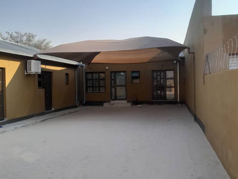 GUEST HOUSE FOR SALE - ONGWEDIVA - Photo 3