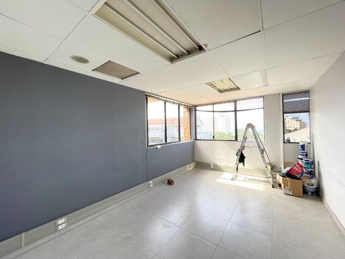Property #2512304, Retail Rental Monthly in Umhlanga Central