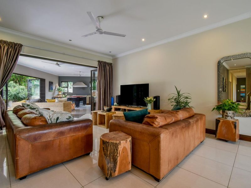 MASTERPIECE FAMILY HOME IN OLD FAERIE GLEN - Photo 9